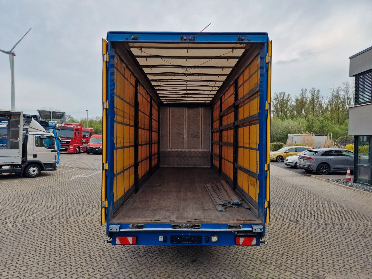 شاحنة ستارة MAN TGX 18.500 4x2 LL-U /Intarder/Druchlade/Hubdach: صور 29