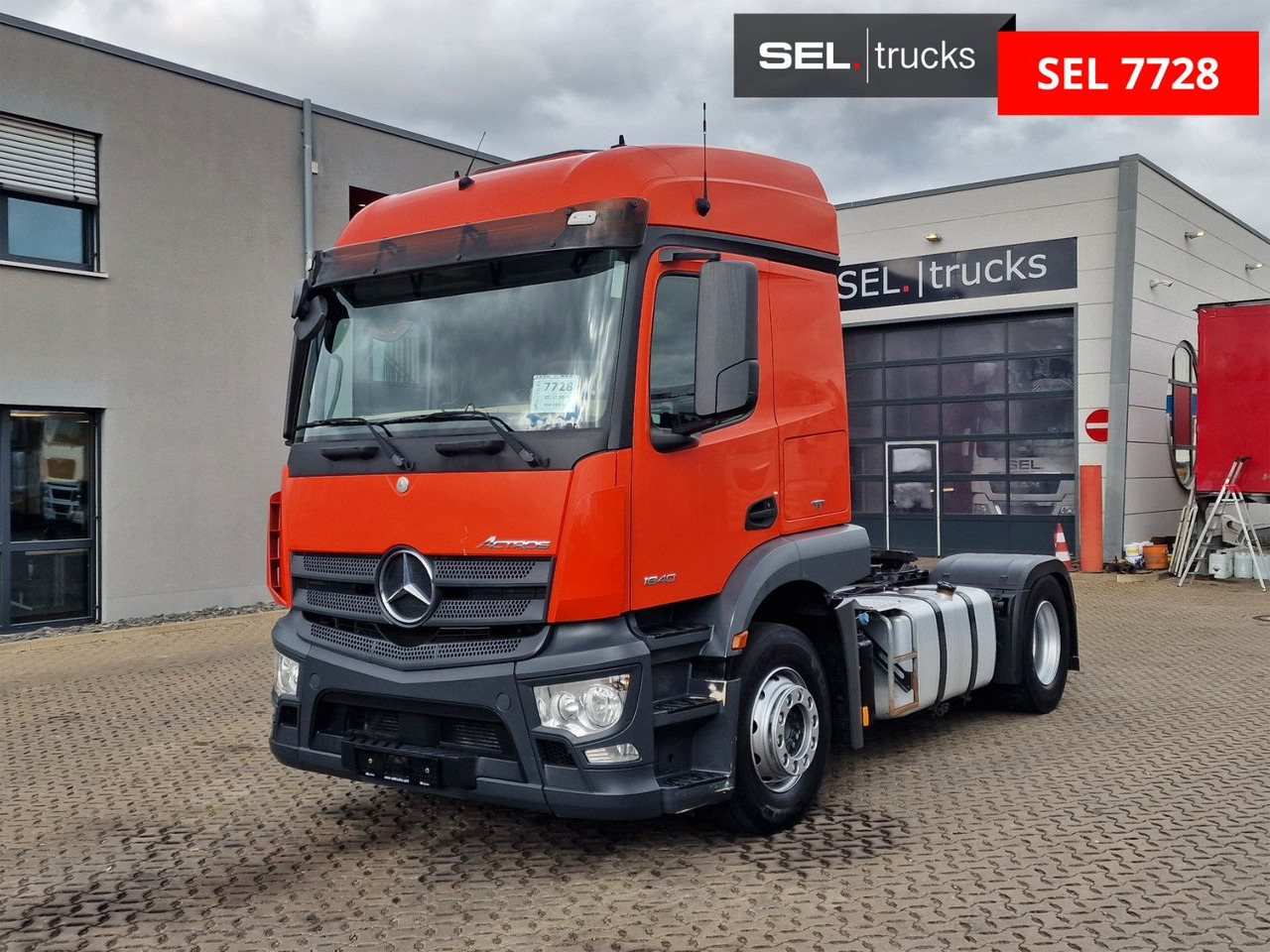 Mercedes-Benz Actros 1840 / Retarder - شاحنة جرار: صور 1 Mercedes-Benz Actros 1840 / Retarder - شاحنة جرار: صور 1