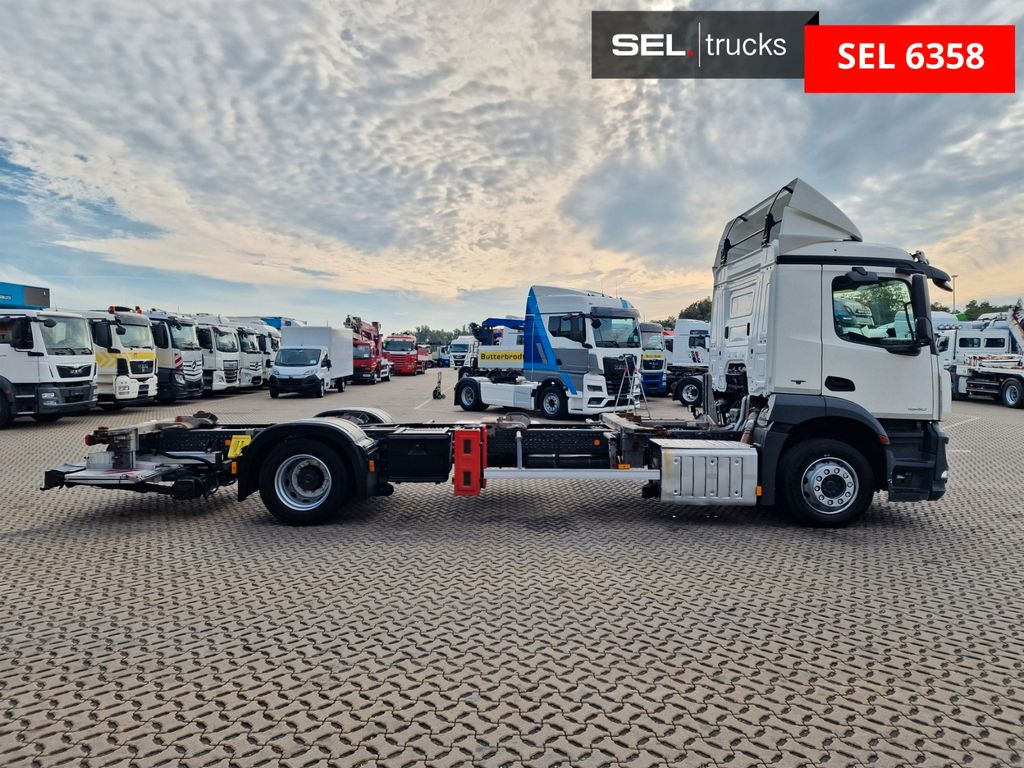 Mercedes-Benz Antos 1840 / Ladebordwand / Retarder Mercedes-Benz Antos 1840 / Ladebordwand / Retarder - شاحنات الحاويات / جسم علوي قابل للتغيير شاحنة: صور 4 Mercedes-Benz Antos 1840 / Ladebordwand / Retarder Mercedes-Benz Antos 1840 / Ladebordwand / Retarder - شاحنات الحاويات / جسم علوي قابل للتغيير شاحنة: صور 4