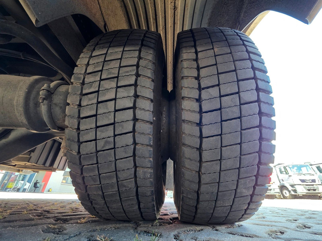 شاحنة نقل المواشي شاحنة Mercedes-Benz Atego 818L: صور 49 شاحنة نقل المواشي شاحنة Mercedes-Benz Atego 818L: صور 49