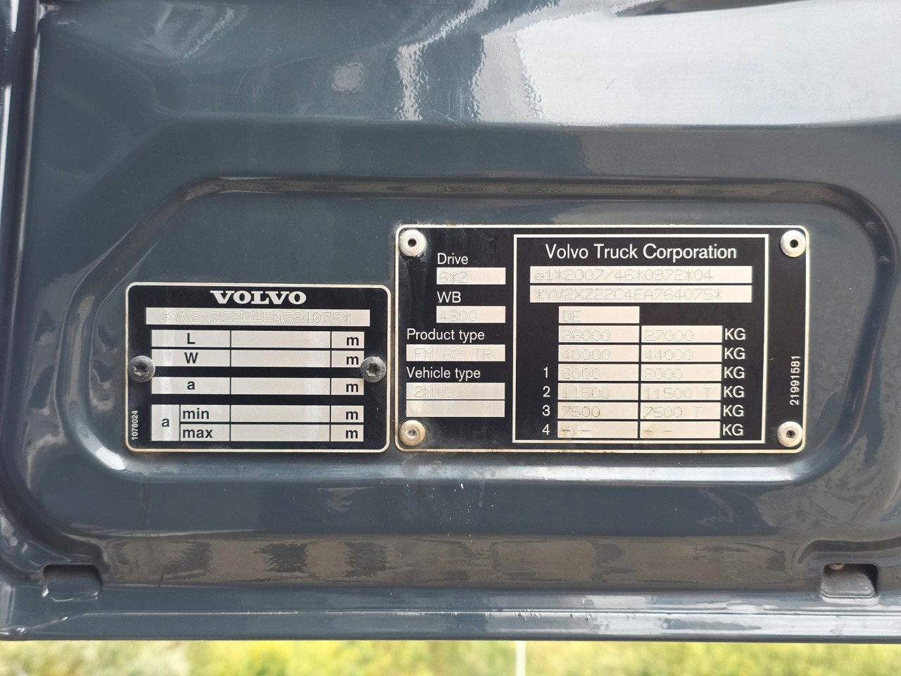 شاحنة ستارة Volvo FM 410 / Ladebordwand / Lenkachse: صور 21