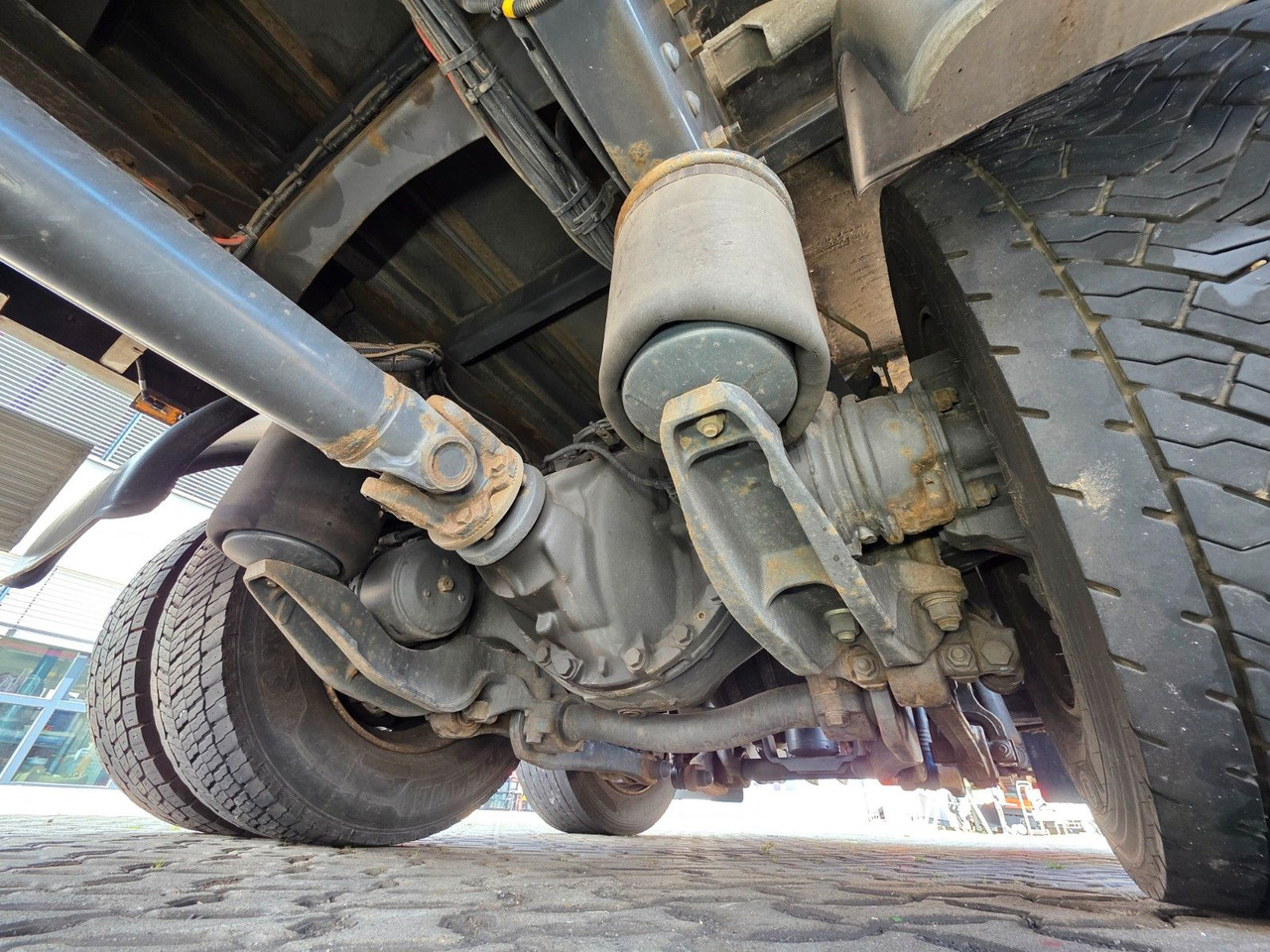 شاحنة ستارة Volvo FM 410 / Ladebordwand / Lenkachse: صور 18