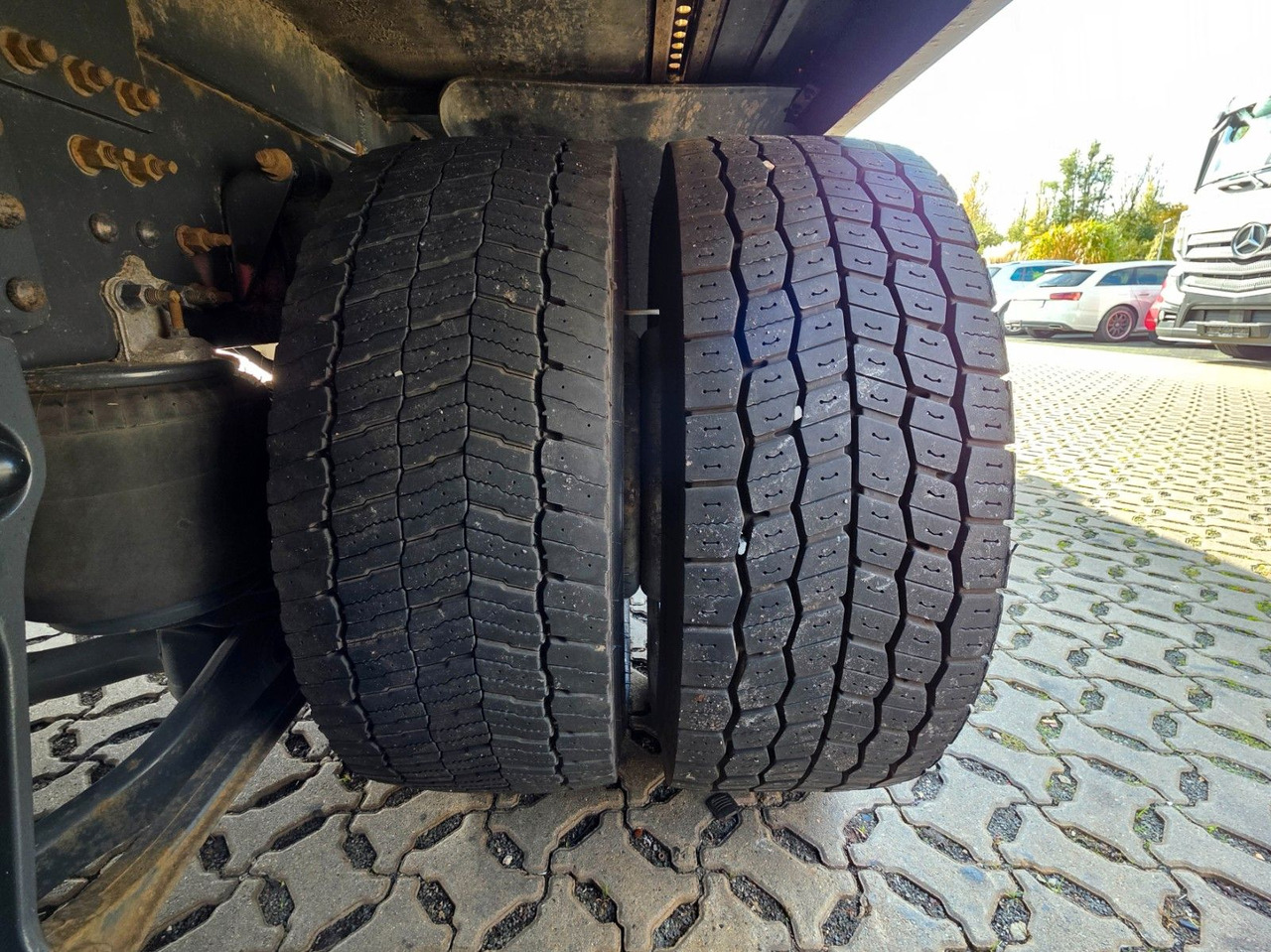 شاحنة ستارة Volvo FM 410 / Ladebordwand / Lenkachse: صور 46