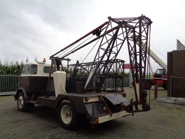 DAF 1300 BB NL KENTEKEN - شاحنة كرين: صور 4 DAF 1300 BB NL KENTEKEN - شاحنة كرين: صور 4