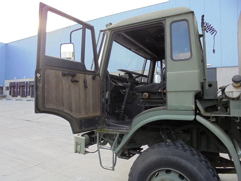 Interior photo 1: DAF 4442 4X4 إيجار DAF 4442 4X4