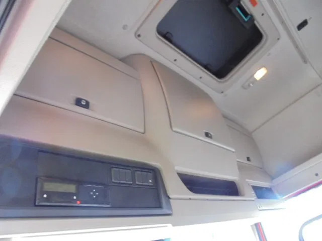 شاحنة جرار DAF CF 440 FT: صور 16 شاحنة جرار DAF CF 440 FT: صور 16