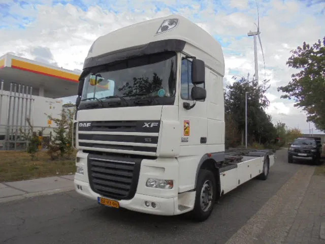 DAF XF 105 410 NL truck - شاحنات الحاويات / جسم علوي قابل للتغيير شاحنة: صور 1 DAF XF 105 410 NL truck - شاحنات الحاويات / جسم علوي قابل للتغيير شاحنة: صور 1