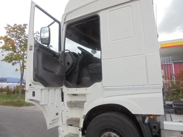 شاحنة ذات الخطاف DAF XF 106 510 8X2 TRIPLE NL TRUCK: صور 6 شاحنة ذات الخطاف DAF XF 106 510 8X2 TRIPLE NL TRUCK: صور 6