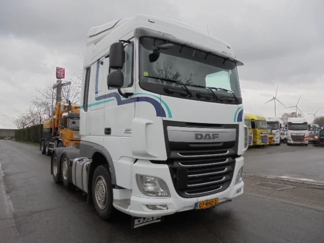 DAF XF 440 6x2 - شاحنة جرار: صور 3 DAF XF 440 6x2 - شاحنة جرار: صور 3