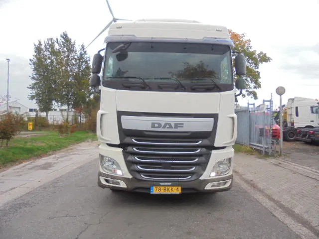 DAF XF 460 NL TRUCK RETARDER - شاحنة جرار: صور 2 DAF XF 460 NL TRUCK RETARDER - شاحنة جرار: صور 2