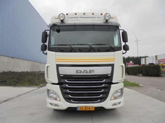 DAF XF 460 - شاحنة جرار: صور 2 DAF XF 460 - شاحنة جرار: صور 2