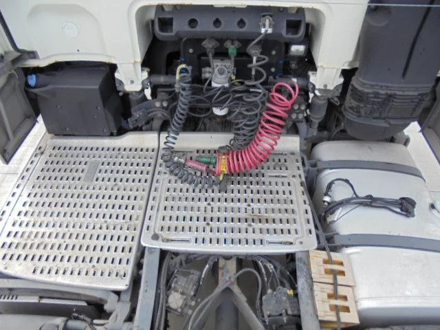 DAF XF 460 - شاحنة جرار: صور 4 DAF XF 460 - شاحنة جرار: صور 4