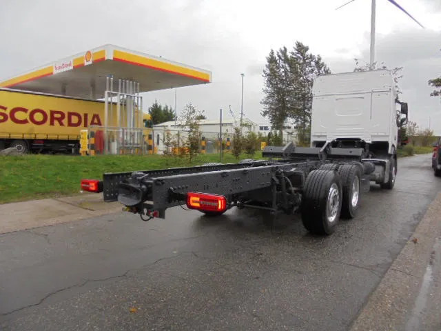 DAF XF 480 6X2 MET FABRIEKS GARANTIE - الشاسيه شاحنة: صور 5 DAF XF 480 6X2 MET FABRIEKS GARANTIE - الشاسيه شاحنة: صور 5