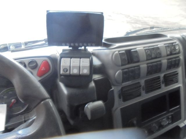 Iveco Stralis 270 LNG ENGINE NOT OK إيجار Iveco Stralis 270 LNG ENGINE NOT OK: صور 8 Iveco Stralis 270 LNG ENGINE NOT OK إيجار Iveco Stralis 270 LNG ENGINE NOT OK: صور 8