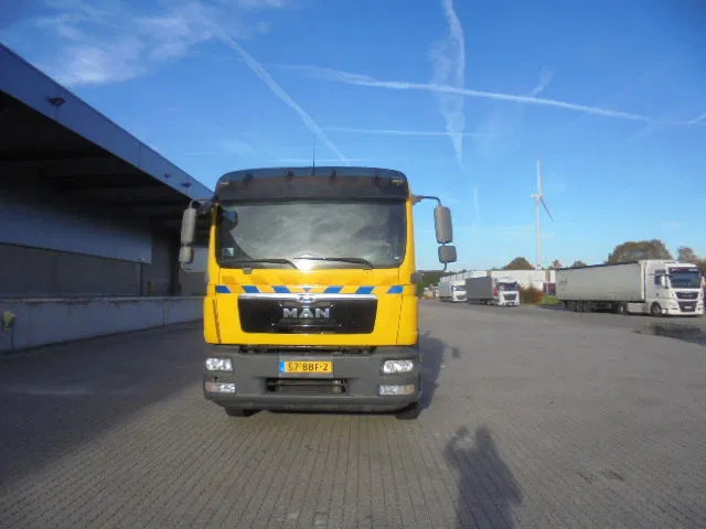 MAN TGM 12.250 NL TRUCK - سيارة السحب للتصليح: صور 2 MAN TGM 12.250 NL TRUCK - سيارة السحب للتصليح: صور 2