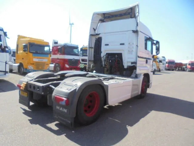 MAN TGS 320 LX - شاحنة جرار: صور 5 MAN TGS 320 LX - شاحنة جرار: صور 5