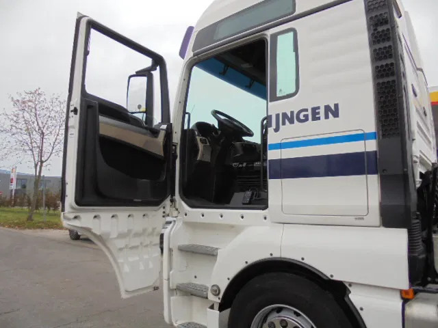 MAN TGX 26.500 XXL 6X2 NIEUW TYPE TACHOGRAAF إيجار MAN TGX 26.500 XXL 6X2 NIEUW TYPE TACHOGRAAF: صور 10 MAN TGX 26.500 XXL 6X2 NIEUW TYPE TACHOGRAAF إيجار MAN TGX 26.500 XXL 6X2 NIEUW TYPE TACHOGRAAF: صور 10
