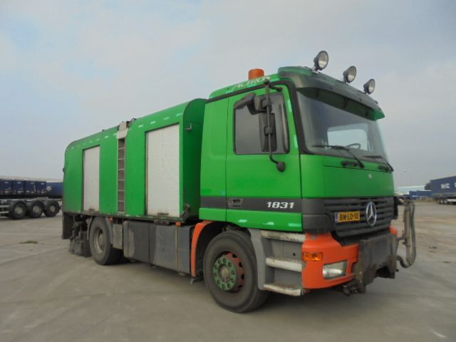 Mercedes-Benz 1831 Bitumensprayer - موزع الأسفلت: صور 3 Mercedes-Benz 1831 Bitumensprayer - موزع الأسفلت: صور 3