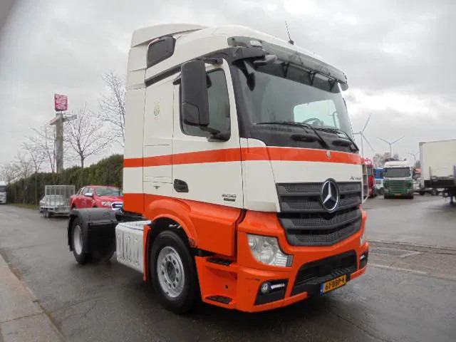 Mercedes-Benz Actros 1836 LS - شاحنة جرار: صور 3 Mercedes-Benz Actros 1836 LS - شاحنة جرار: صور 3