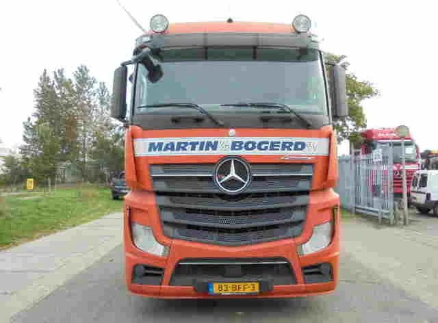 Mercedes-Benz Actros 1840 EURO 6 - شاحنة جرار: صور 2 Mercedes-Benz Actros 1840 EURO 6 - شاحنة جرار: صور 2