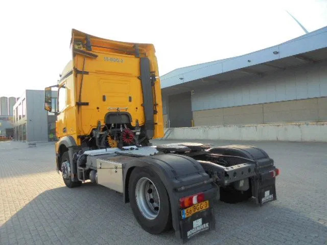 Mercedes-Benz Actros 1840 - شاحنة جرار: صور 5 Mercedes-Benz Actros 1840 - شاحنة جرار: صور 5