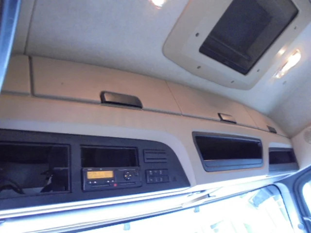 شاحنة جرار Mercedes-Benz Actros 1842 LS EUR6: صور 10 شاحنة جرار Mercedes-Benz Actros 1842 LS EUR6: صور 10