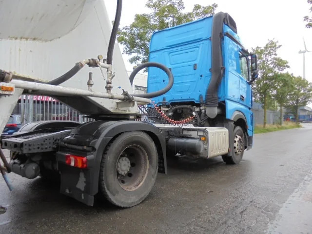 Mercedes-Benz Actros 1842 LS EUR6 - شاحنة جرار: صور 4 Mercedes-Benz Actros 1842 LS EUR6 - شاحنة جرار: صور 4