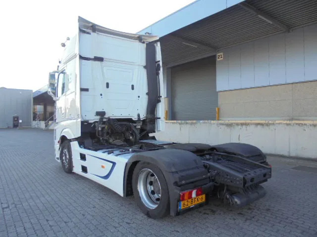 Mercedes-Benz Actros 1842 LS NL TRUCK - شاحنة جرار: صور 5 Mercedes-Benz Actros 1842 LS NL TRUCK - شاحنة جرار: صور 5