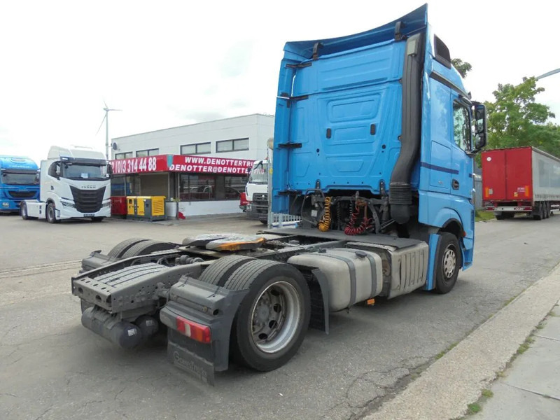Mercedes-Benz Actros 1842 - شاحنة جرار: صور 5 Mercedes-Benz Actros 1842 - شاحنة جرار: صور 5