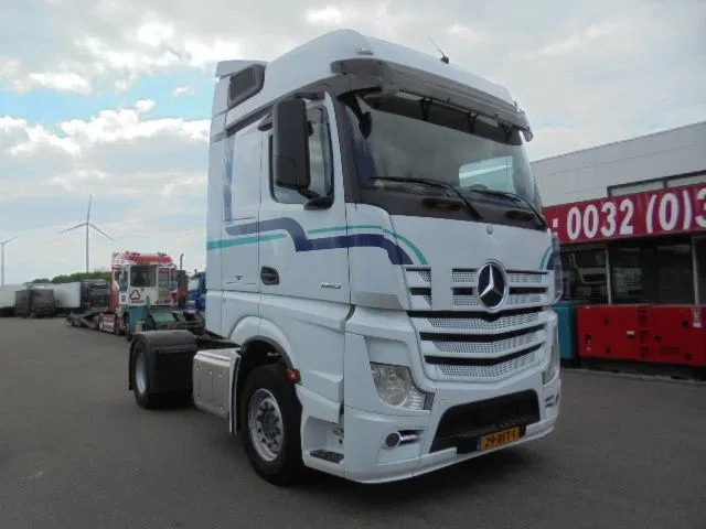 Mercedes-Benz Actros 1943 LS EUR6 - شاحنة جرار: صور 3 Mercedes-Benz Actros 1943 LS EUR6 - شاحنة جرار: صور 3