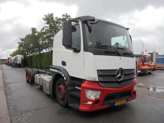 Mercedes-Benz Actros 2340 - شاحنة نقل سيارات شاحنة: صور 3 Mercedes-Benz Actros 2340 - شاحنة نقل سيارات شاحنة: صور 3