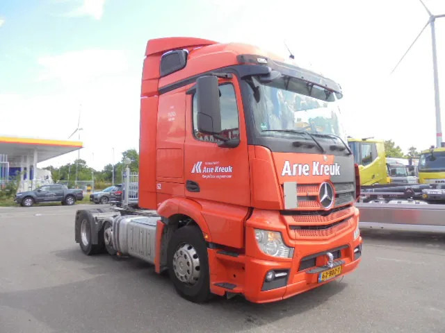 Mercedes-Benz Actros 2343 6X2 VOORLOOPAS - شاحنة جرار: صور 3 Mercedes-Benz Actros 2343 6X2 VOORLOOPAS - شاحنة جرار: صور 3