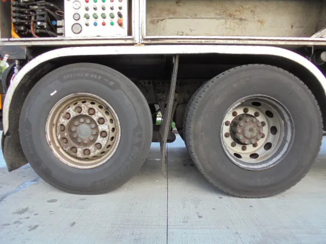 فراغ شاحنة Mercedes-Benz Actros 2532 LENA ADR: صور 8