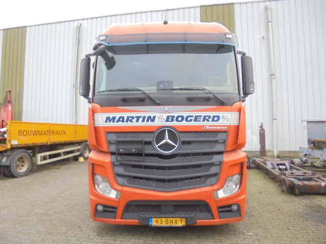 Mercedes-Benz Actros 2542 LS 6X2 ENGINE BROKE - شاحنات الحاويات / جسم علوي قابل للتغيير شاحنة: صور 2 Mercedes-Benz Actros 2542 LS 6X2 ENGINE BROKE - شاحنات الحاويات / جسم علوي قابل للتغيير شاحنة: صور 2