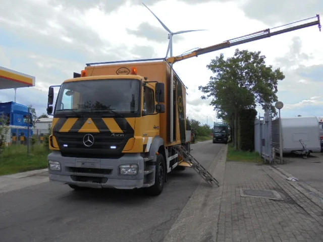 Mercedes-Benz Axor 1828 - شاحنة كرين: صور 1 Mercedes-Benz Axor 1828 - شاحنة كرين: صور 1