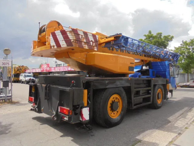 PPM ATT 350 4X4X4 - رافعة لجميع التضاريس: صور 4 PPM ATT 350 4X4X4 - رافعة لجميع التضاريس: صور 4