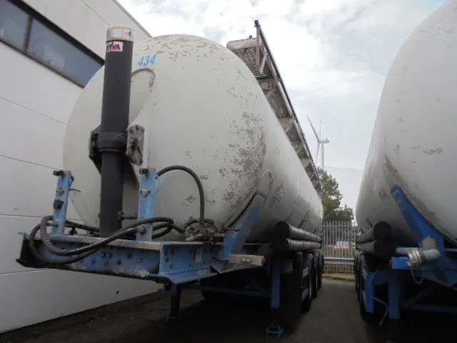 SPITZER EUROVRAC BP SK50 - نصف مقطورة صهريج: صور 1 SPITZER EUROVRAC BP SK50 - نصف مقطورة صهريج: صور 1