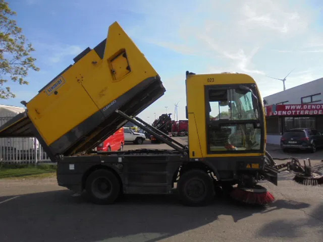 Schmidt CLEANGO 500 NL MACHINE - كناسة المناطق الصناعية: صور 4 Schmidt CLEANGO 500 NL MACHINE - كناسة المناطق الصناعية: صور 4