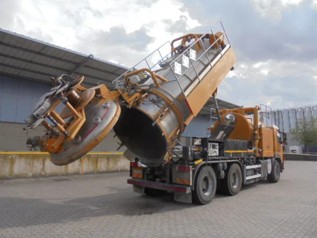 Terberg FM 1450 WDGL 6X4 VACUUM ADR / SIR NL TRUCK - فراغ شاحنة: صور 3 Terberg FM 1450 WDGL 6X4 VACUUM ADR / SIR NL TRUCK - فراغ شاحنة: صور 3