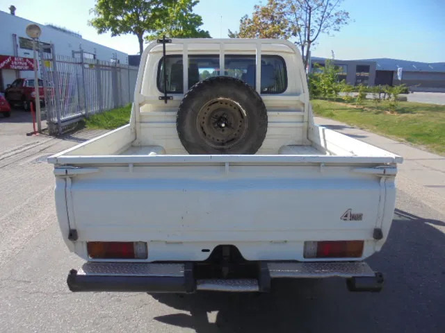 Toyota Land Cruiser HJ79L 4X4 CREWCAB PICKUP EXPORT OUTSIDE EU ONLY - شاحنة البيك أب: صور 5 Toyota Land Cruiser HJ79L 4X4 CREWCAB PICKUP EXPORT OUTSIDE EU ONLY - شاحنة البيك أب: صور 5