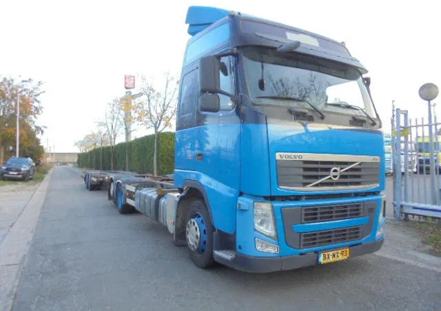 Volvo FH 420 6X2 NL TRUCK - شاحنات الحاويات / جسم علوي قابل للتغيير شاحنة: صور 3 Volvo FH 420 6X2 NL TRUCK - شاحنات الحاويات / جسم علوي قابل للتغيير شاحنة: صور 3