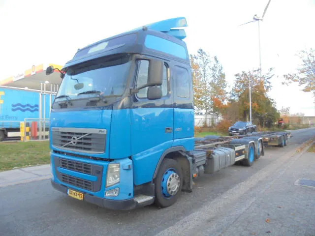 Volvo FH 420 6X2 NL TRUCK - شاحنات الحاويات / جسم علوي قابل للتغيير شاحنة: صور 1 Volvo FH 420 6X2 NL TRUCK - شاحنات الحاويات / جسم علوي قابل للتغيير شاحنة: صور 1