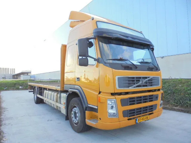 Volvo FM FM 300 LOW KM - بصندوق مغلق شاحنة: صور 3 Volvo FM FM 300 LOW KM - بصندوق مغلق شاحنة: صور 3