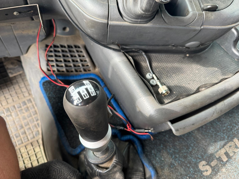 Scania 114 L 380 - شاحنة جرار: صور 5 Scania 114 L 380 - شاحنة جرار: صور 5