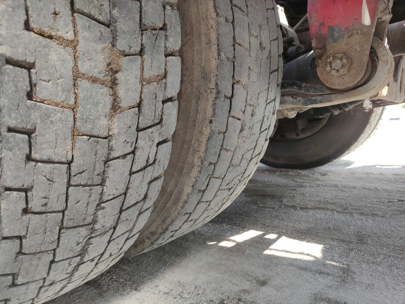 شاحنة ذات الخطاف Scania P124. 420: صور 13 شاحنة ذات الخطاف Scania P124. 420: صور 13