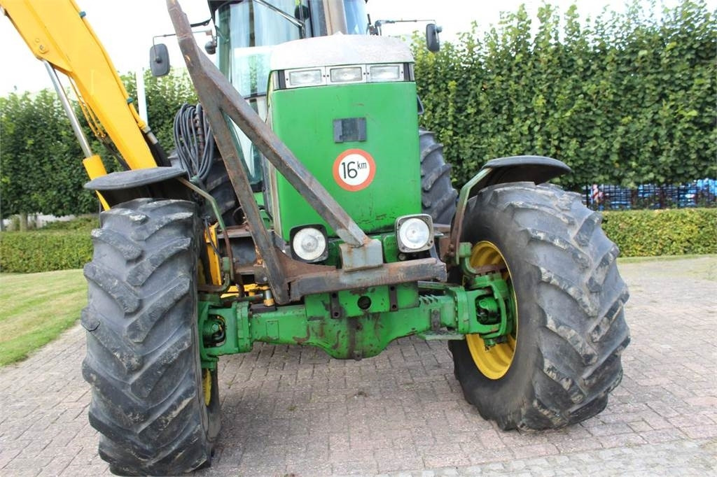 John Deere 4055 - جرار: صور 3 John Deere 4055 - جرار: صور 3