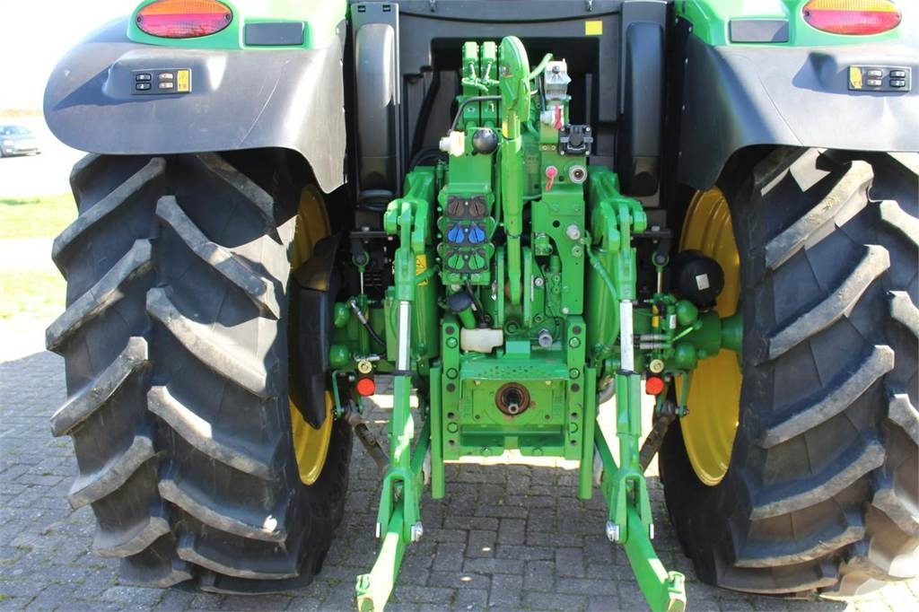 John Deere 6130R - جرار: صور 5 John Deere 6130R - جرار: صور 5