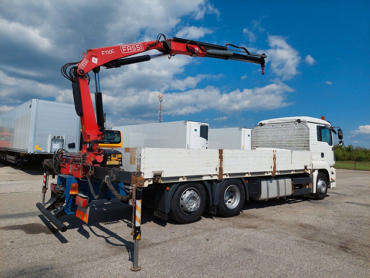 MAN GA 26.320 6X2-2 BL + Kran Fassi F110AC22 - شاحنات مسطحة, شاحنة كرين: صور 4 MAN GA 26.320 6X2-2 BL + Kran Fassi F110AC22 - شاحنات مسطحة, شاحنة كرين: صور 4