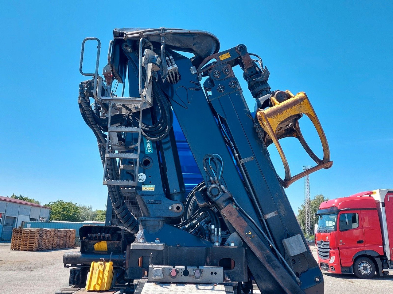 MAN TG3 33.510 6X6 BL KRAN LANGHOLZ Kesla 2117ZT94 - شاحنة جرار: صور 5 MAN TG3 33.510 6X6 BL KRAN LANGHOLZ Kesla 2117ZT94 - شاحنة جرار: صور 5