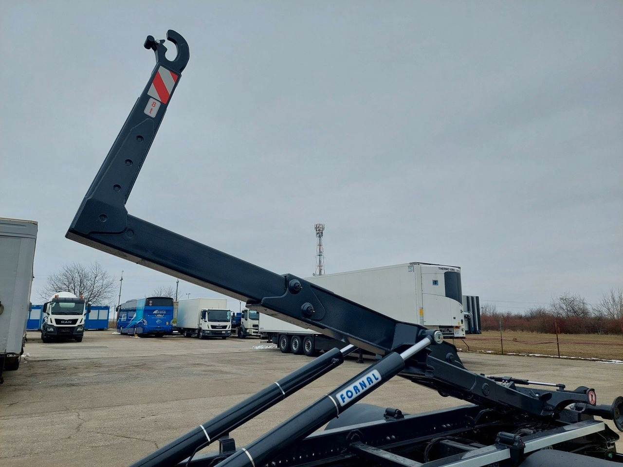 MAN TG3 TGL 12.190 BB 4x2 - شاحنة ذات الخطاف: صور 5 MAN TG3 TGL 12.190 BB 4x2 - شاحنة ذات الخطاف: صور 5